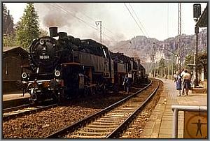 Lokzug nach Decin in Kurort Rathen