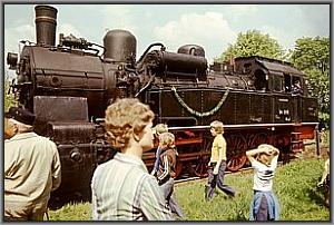 94 1292 mit dem Sonderzug in M�hrenbach