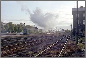 Zum Vergrößern auf das Bild klicken! Dort können Sie auch blättern und die Bildunterschriften lesen! 41 1185 mit P 7409 nach Brandenburg in Genthin