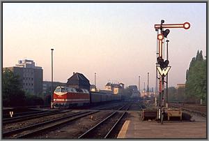 219 189 erreicht mit P 3020 den Geraer Hbf