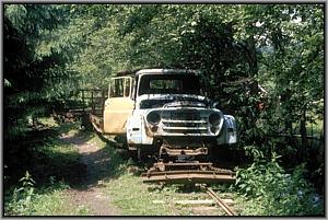 alter Schienen-LKW in Poiana Novat