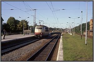 103 190 durchf�hrt den Bahnhof Michendorf