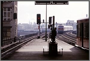 234 641 mit IC 503 an der Jannowitzbrücke