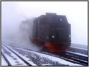 Zum Vergrößern auf das Bild klicken! Dort können Sie auch blättern und die Bildunterschriften lesen! 99 7240 auf dem Brocken