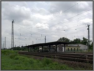 Zum Vergrößern auf das Bild klicken! Dort können Sie auch blättern und die Bildunterschriften lesen!