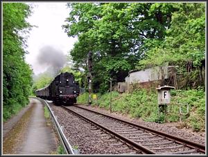 Zum Vergrößern auf das Bild klicken! Dort können Sie auch blättern und die Bildunterschriften lesen! 41 360 in Hochspeyer Nord